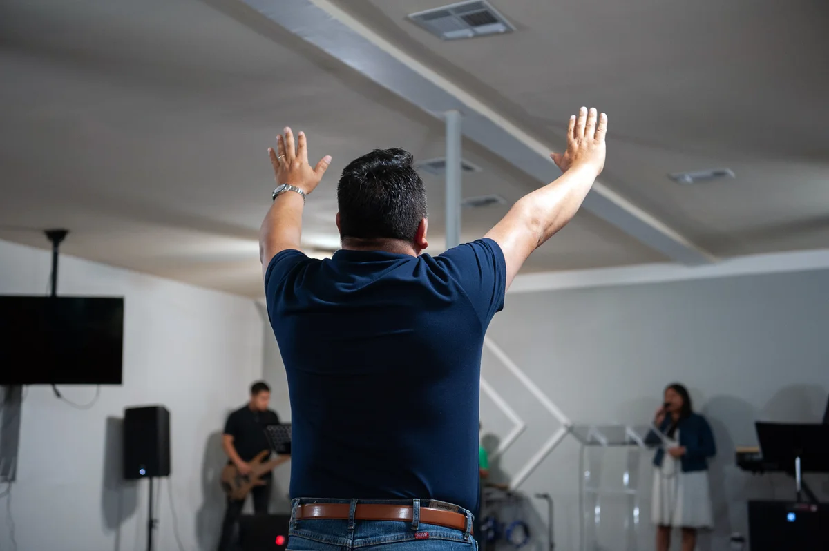 Churchgoers attend mass in Spanish in Hope, Ark. on Sept. 6, 2023. Photo by Rory Doyle.